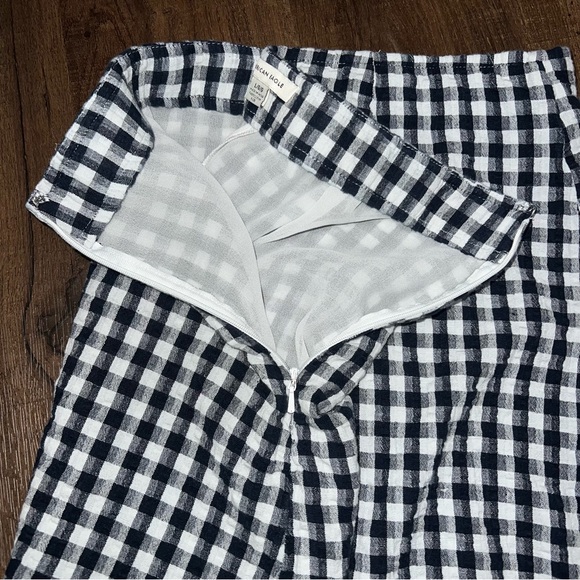 American Eagle Gingham Navy & White Mini Skirt - Picture 2 of 6